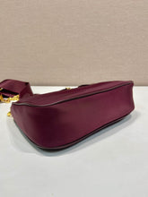Load image into Gallery viewer, Re Edition Pochette
