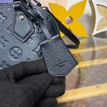 Load image into Gallery viewer, Alma BB
