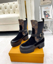 Load image into Gallery viewer, Desert Boots
