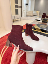 Load image into Gallery viewer, Leather Boots
