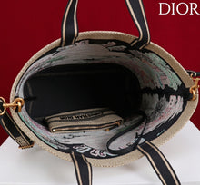 Load image into Gallery viewer, Large Book Tote
