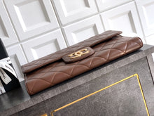 Load image into Gallery viewer, CC Clutch
