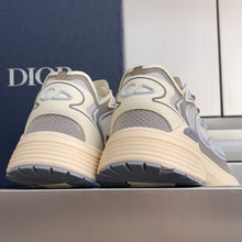 Load image into Gallery viewer, B30 Trainers
