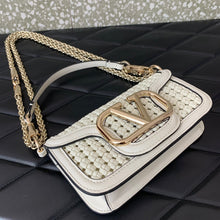Load image into Gallery viewer, Loco Raffia Bag
