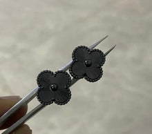 Load image into Gallery viewer, Alhambra Earrings
