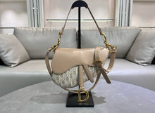 Load image into Gallery viewer, Saddle Bag
