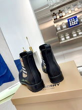 Load image into Gallery viewer, Check Boots
