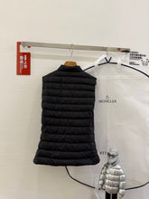 Load image into Gallery viewer, Igens Gilet
