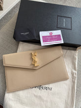 Load image into Gallery viewer, Uptown Pouch
