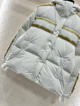 Load image into Gallery viewer, Alps Hooded Down Jacket
