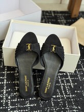 Load image into Gallery viewer, Suede Sandals
