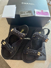 Load image into Gallery viewer, Crochet Dad Sandals
