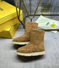 Load image into Gallery viewer, Logo Boots
