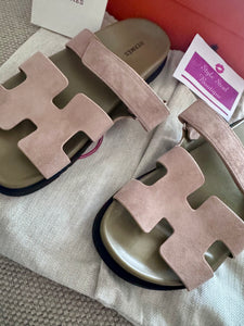 Ready to post size 8 (41)