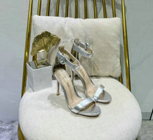 Load image into Gallery viewer, GR Sandals
