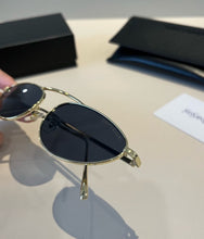 Load image into Gallery viewer, Logo Sunglasses
