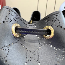 Load image into Gallery viewer, Venice Small Bucket Bag
