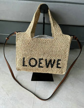 Load image into Gallery viewer, Raffia Tote
