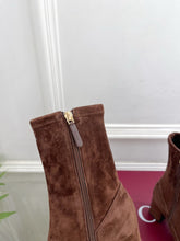 Load image into Gallery viewer, Suede Boots
