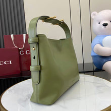 Load image into Gallery viewer, Beatrix Tote
