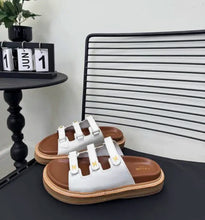 Load image into Gallery viewer, Triomphe Sandals
