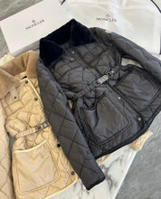 Load image into Gallery viewer, Cygne Jacket
