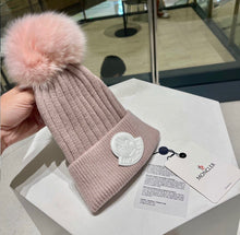 Load image into Gallery viewer, Fur Pom Hat
