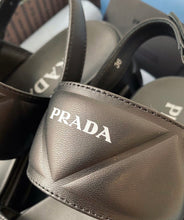 Load image into Gallery viewer, Padded Leather Sandals
