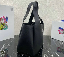 Load image into Gallery viewer, Leather Tote
