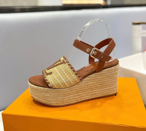 Raffia Wedges