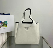 Load image into Gallery viewer, Leather Tote
