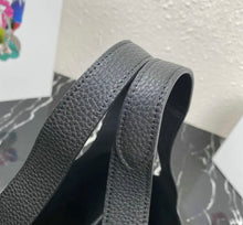 Load image into Gallery viewer, Leather Tote
