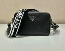 Load image into Gallery viewer, Medium Leather Bag
