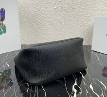 Load image into Gallery viewer, Leather Tote
