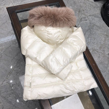 Load image into Gallery viewer, Fur Zip Coat
