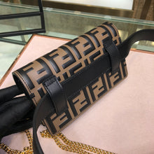 Load image into Gallery viewer, Leather Belt Bag
