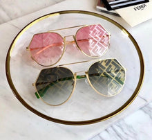Load image into Gallery viewer, Eyeline Sunglasses
