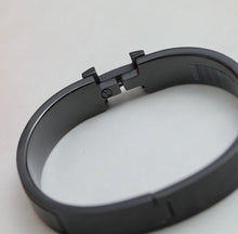 Load image into Gallery viewer, Clic Bracelet
