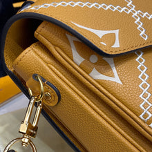 Load image into Gallery viewer, Pochette Metis
