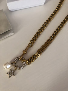 J’Adior Necklace