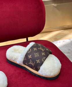 Slipper Pillow Mules