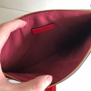 V Ring Pouch