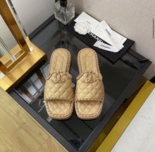 Load image into Gallery viewer, CC Chain Sandals
