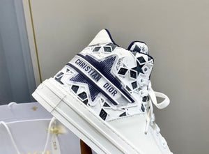 Walk n Dior