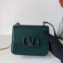 Load image into Gallery viewer, V Sling Shoulder Bag
