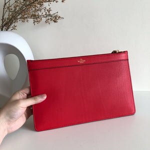 V Ring Pouch