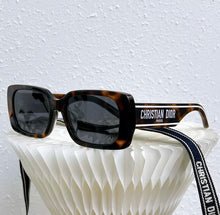 Load image into Gallery viewer, Logo Sunglasses
