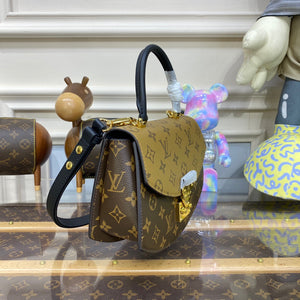 Tilsitt Bag