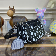 Load image into Gallery viewer, Multi Pochette
