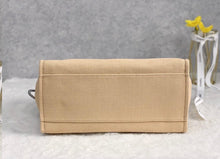 Load image into Gallery viewer, Deauville Tote
